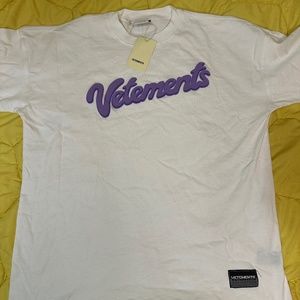 VETEMENTS Sweet Logo T-Shirt Size Small